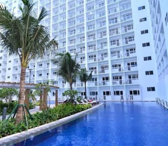Shore Tower D Aparthotel Manila